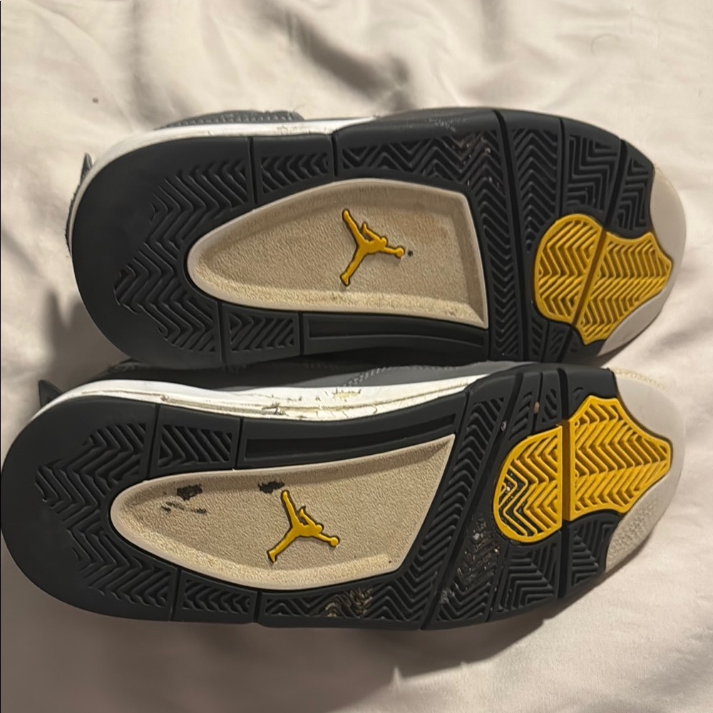 Air Jordan 4 Retro Cool Grey Sneakers - Picture 5 of 5